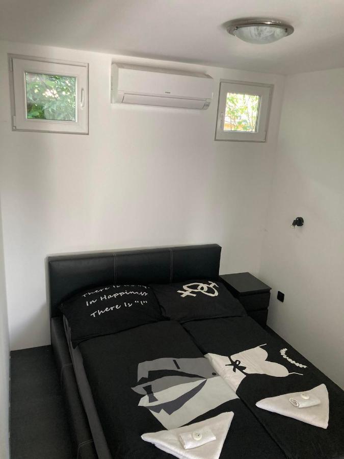 الشقق الفندقية Ceglédفي  Arany Apartman المظهر الخارجي الصورة
