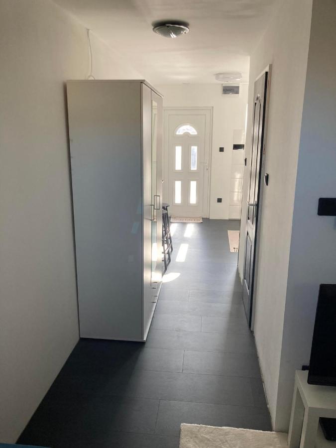 الشقق الفندقية Ceglédفي  Arany Apartman المظهر الخارجي الصورة