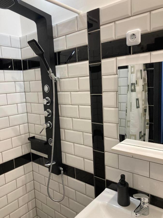 الشقق الفندقية Ceglédفي  Arany Apartman المظهر الخارجي الصورة