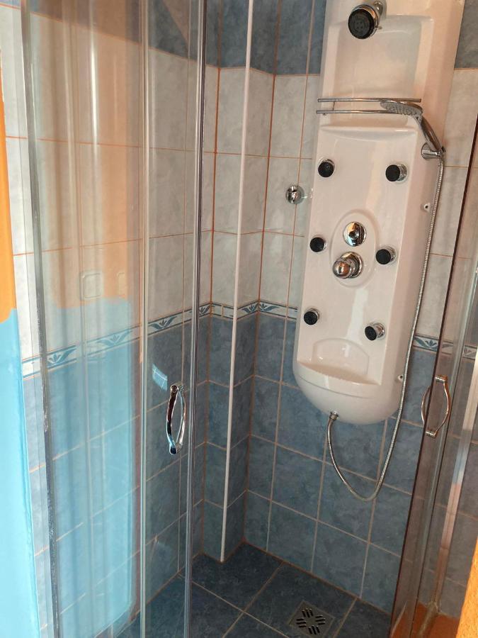 الشقق الفندقية Ceglédفي  Arany Apartman المظهر الخارجي الصورة