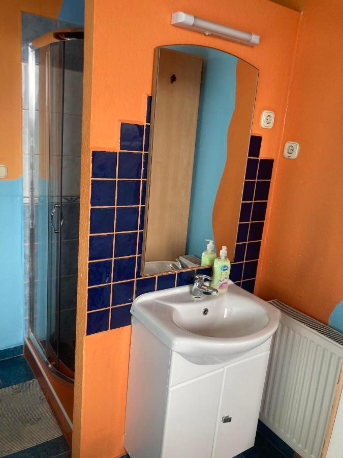 الشقق الفندقية Ceglédفي  Arany Apartman المظهر الخارجي الصورة